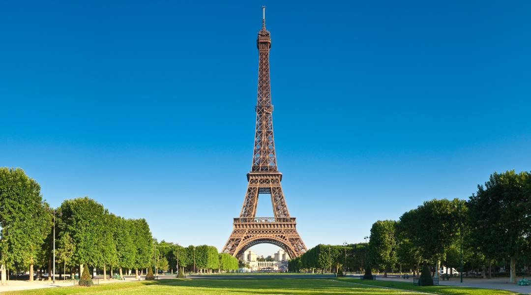 tourist-attractions-in-paris