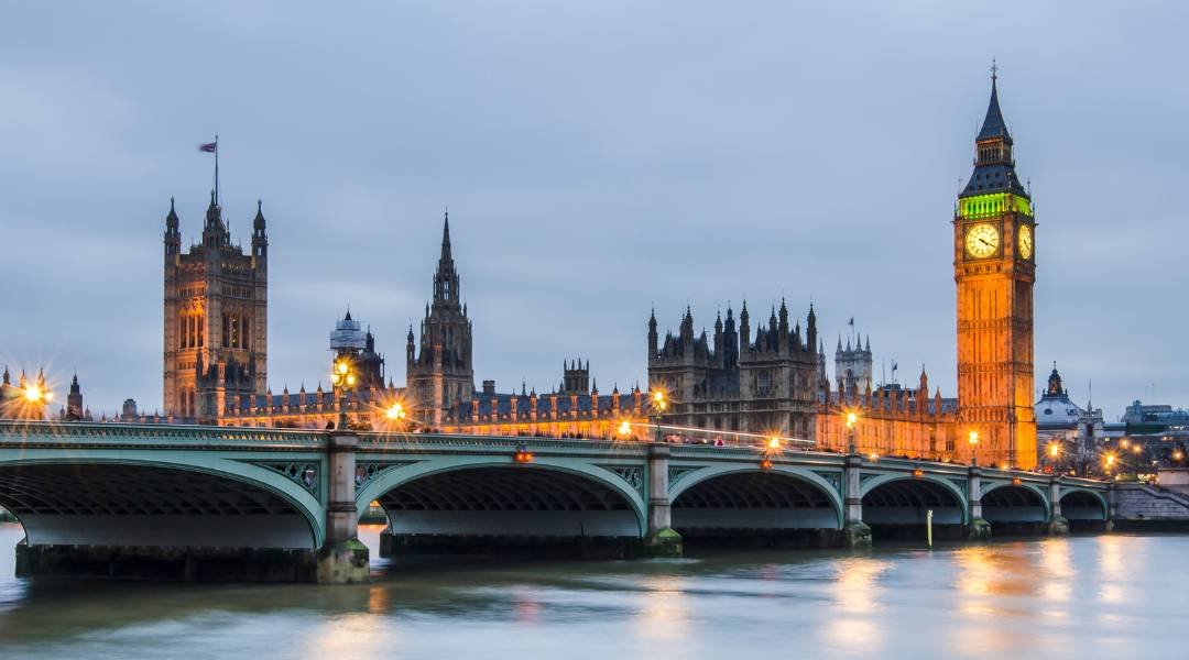 cheap flights from vancouver to london